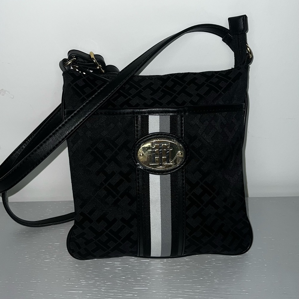 Tommy Hilfiger crossbody